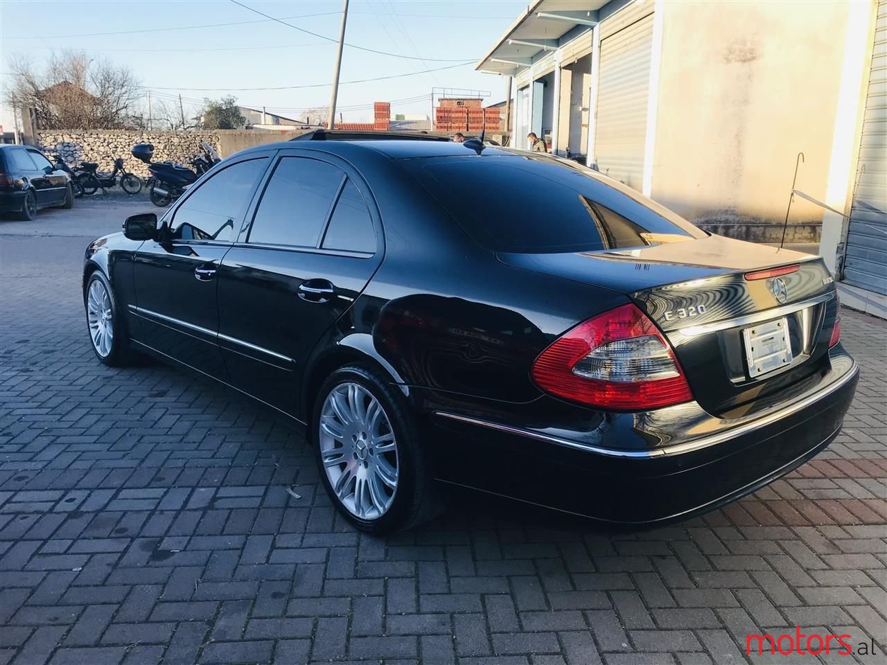 2008' Mercedes-Benz E 320 photo #5