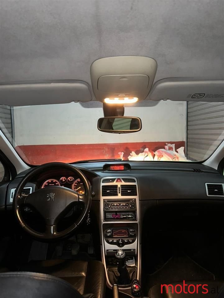 2004' Peugeot 307 photo #2