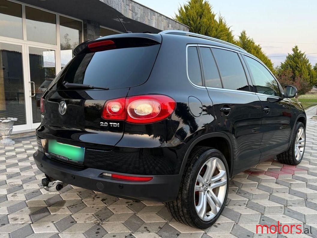 2008' Volkswagen Tiguan photo #2