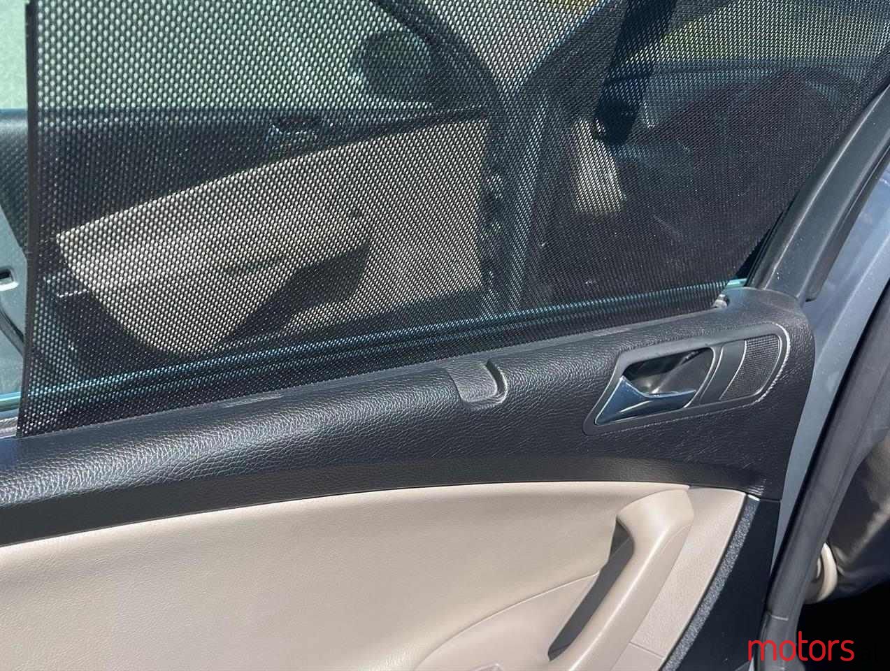 2006' Volkswagen Passat photo #2