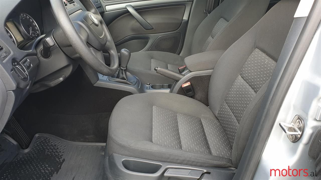 2011' Skoda Octavia photo #4