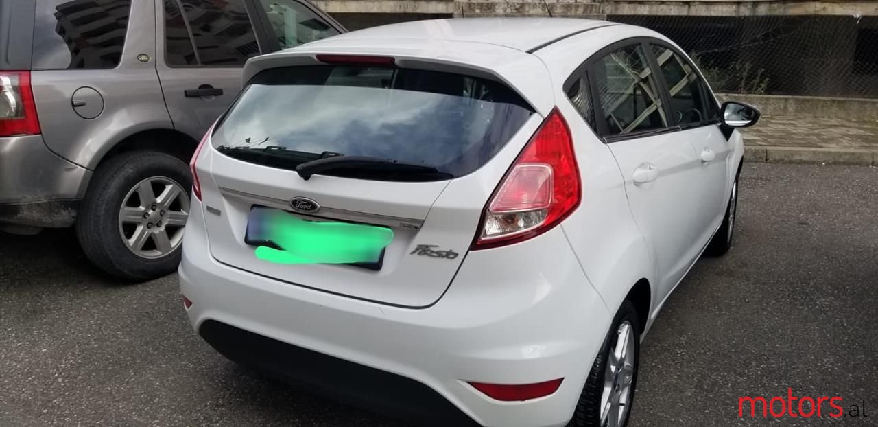 2014' Ford Fiesta photo #5