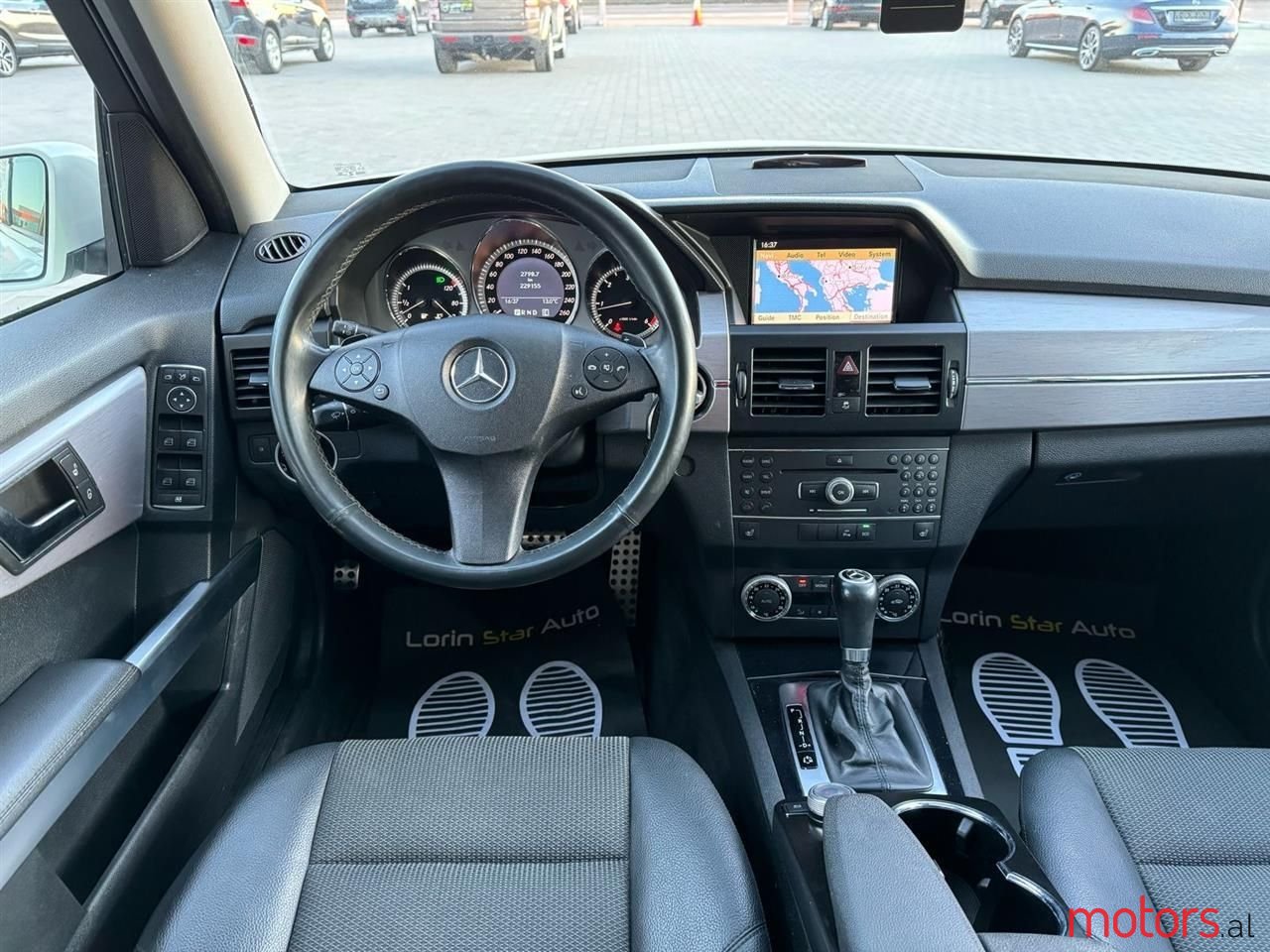 2012' Mercedes-Benz GLK 220 photo #3