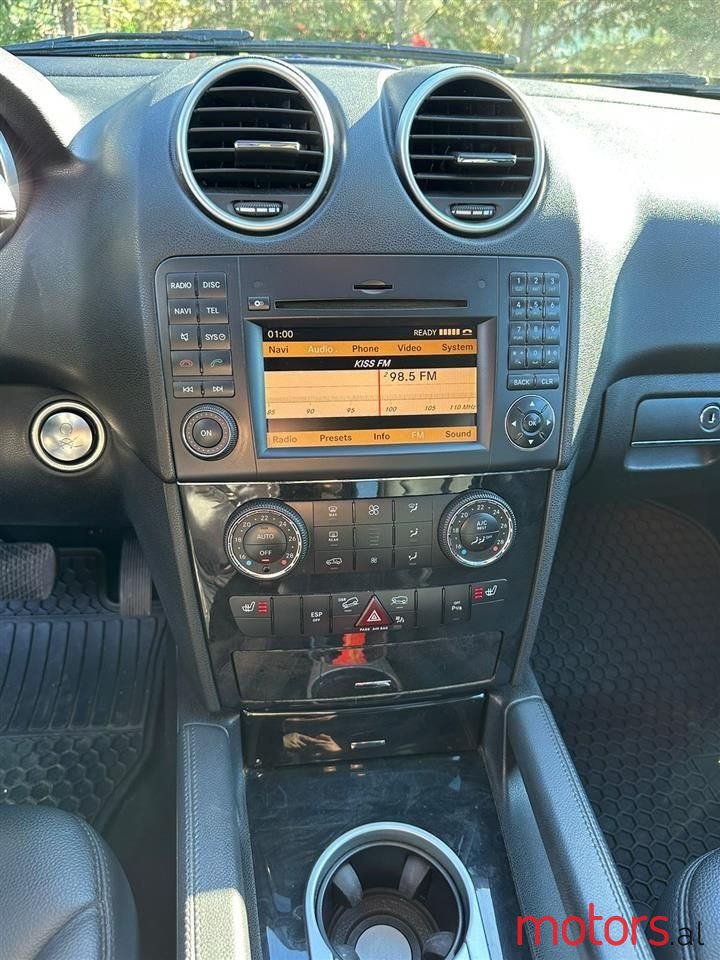 2011' Mercedes-Benz ML 350 photo #4