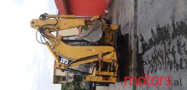 2010' Caterpillar photo #2