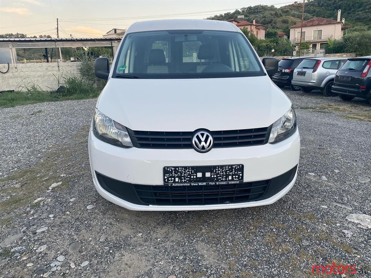 2012' Volkswagen Caddy photo #1