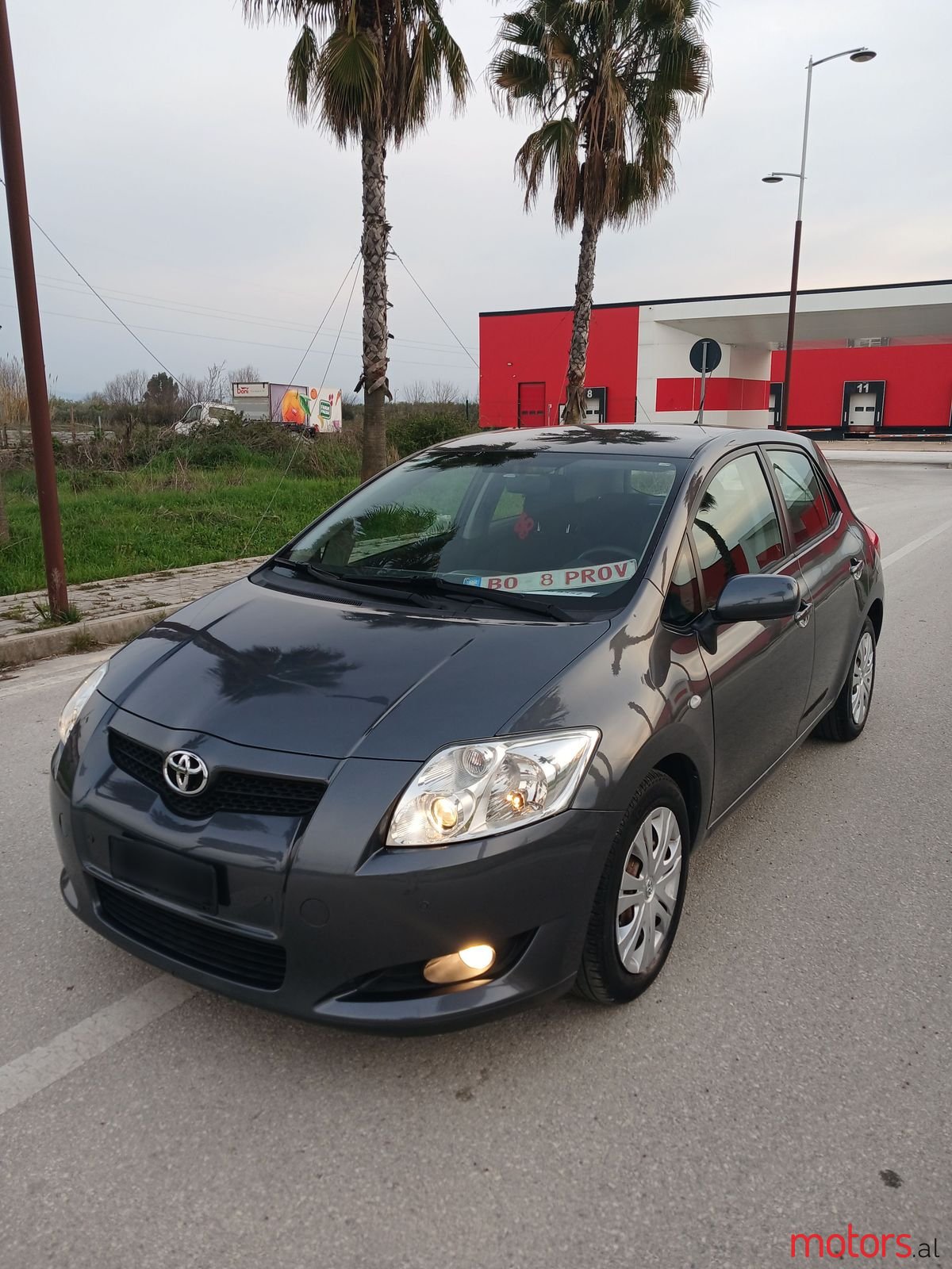 2008' Toyota Auris photo #3