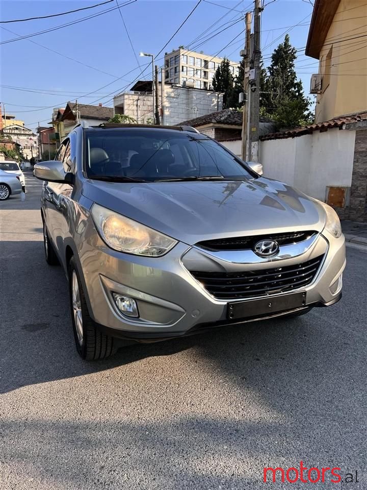 2010' Hyundai Tucson photo #1