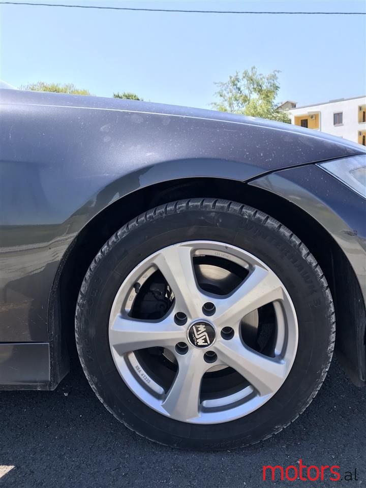 2006' BMW 320 photo #2