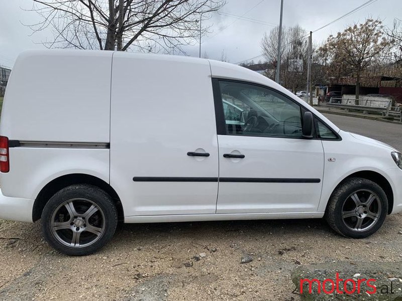 2011' Volkswagen Caddy photo #3