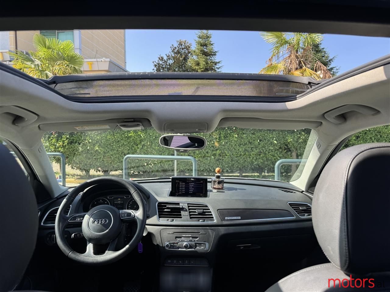 2013' Audi Q3 photo #3