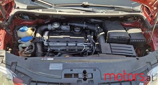 2005' Volkswagen Caddy photo #3