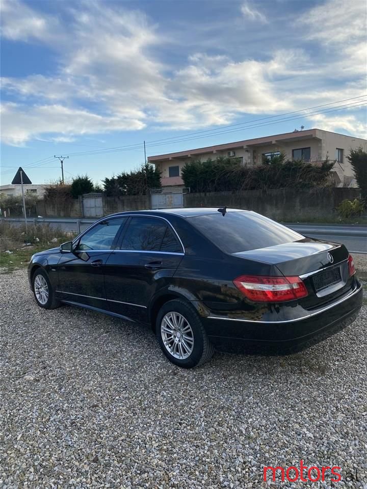 2009' Mercedes-Benz E 220 photo #6