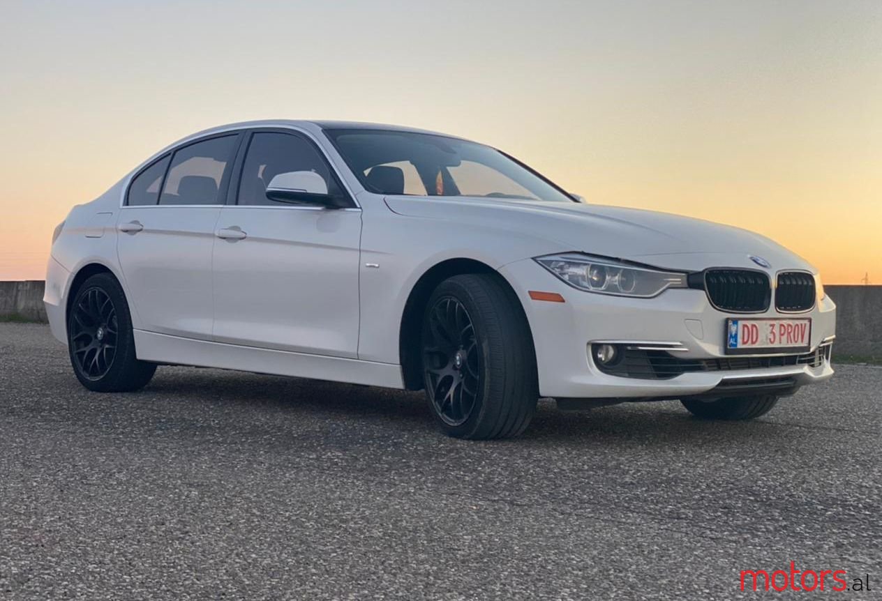 2013' BMW 328 photo #1