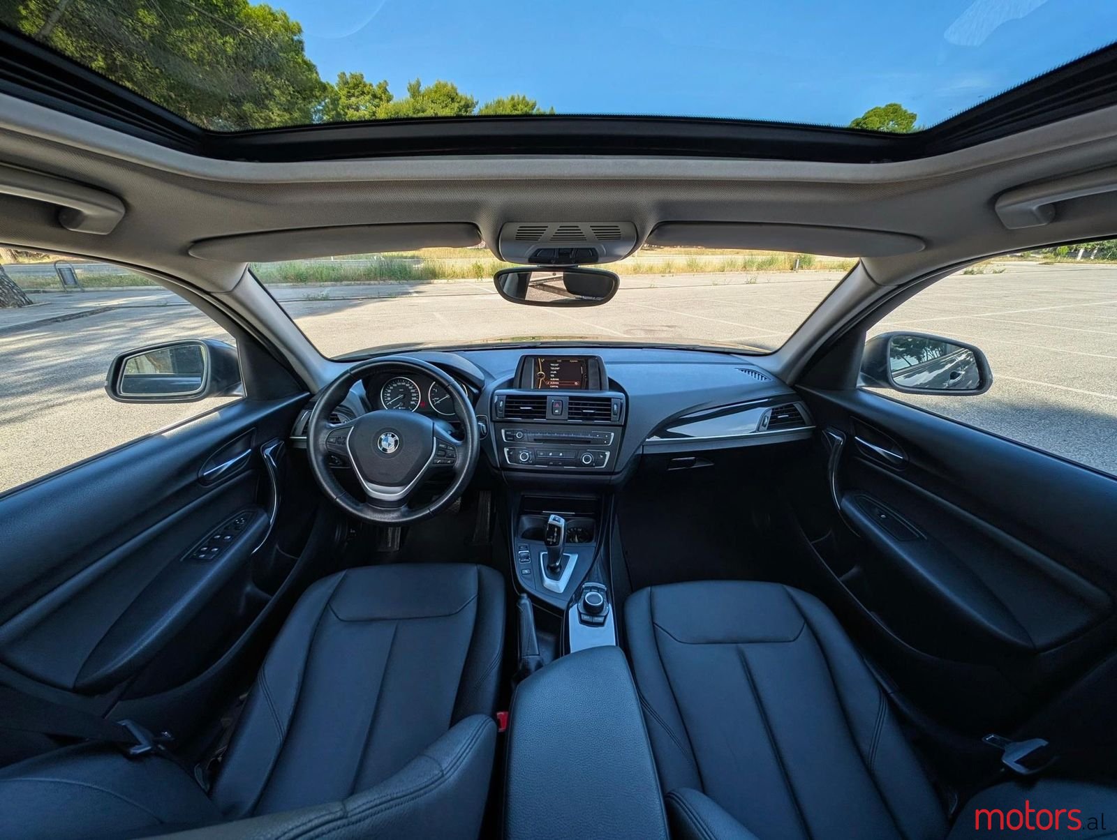 2013' BMW 118 photo #5