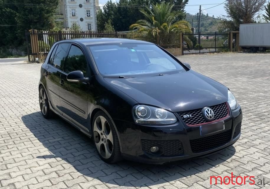 2007' Volkswagen Golf photo #1