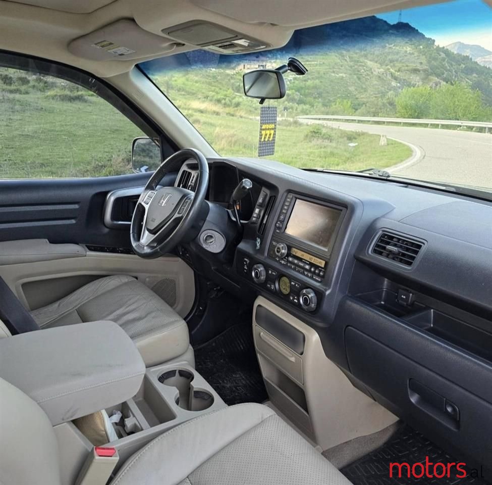 2010' Honda Ridgeline photo #5