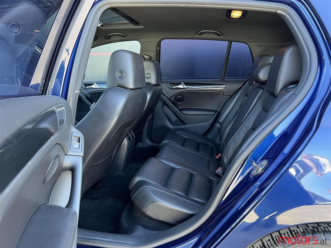 2012' Volkswagen Golf photo #5