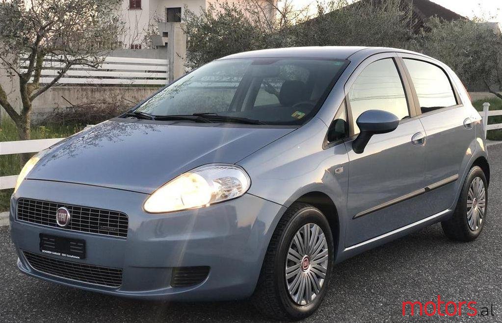 2009' Fiat Punto photo #1