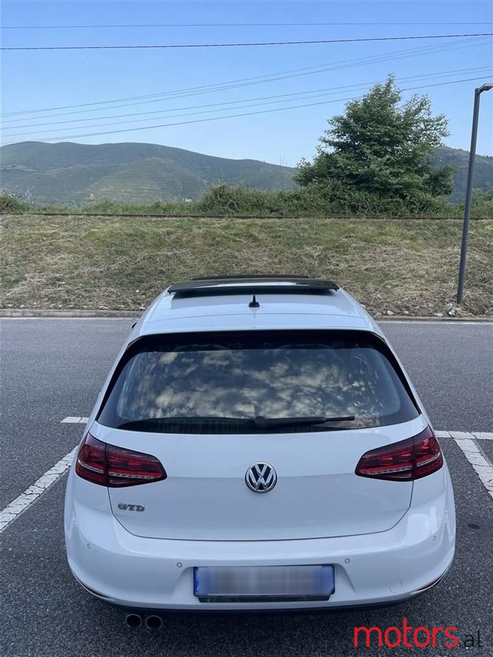 2014' Volkswagen Golf photo #6