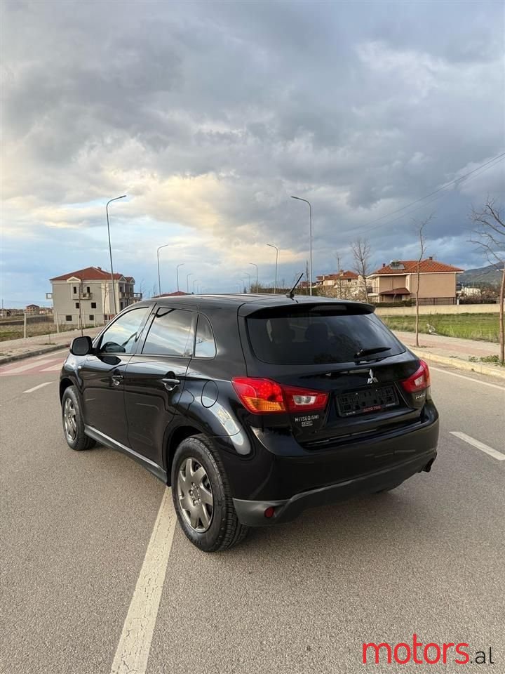 2014' Mitsubishi ASX photo #4