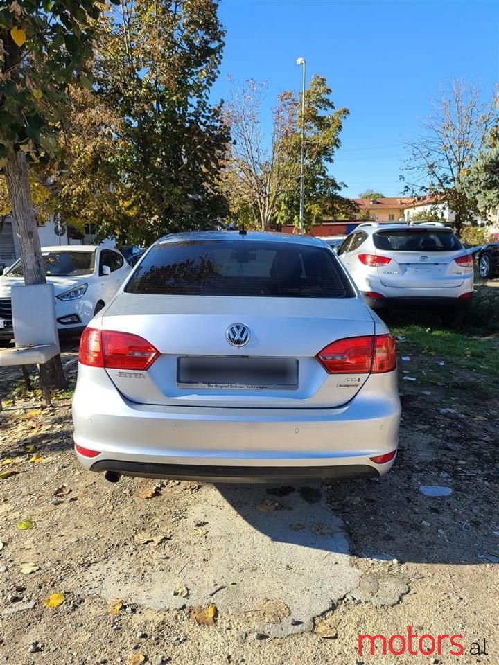 2014' Volkswagen Jetta photo #4