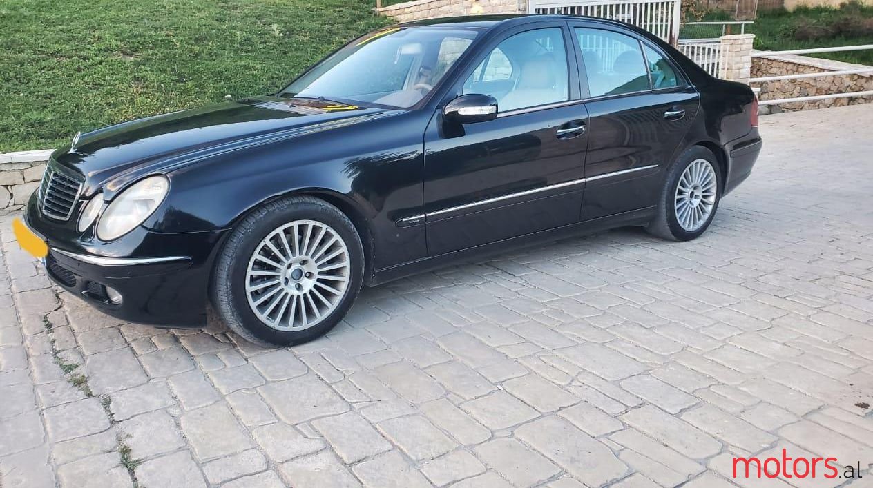 2002' Mercedes-Benz E 270 photo #1