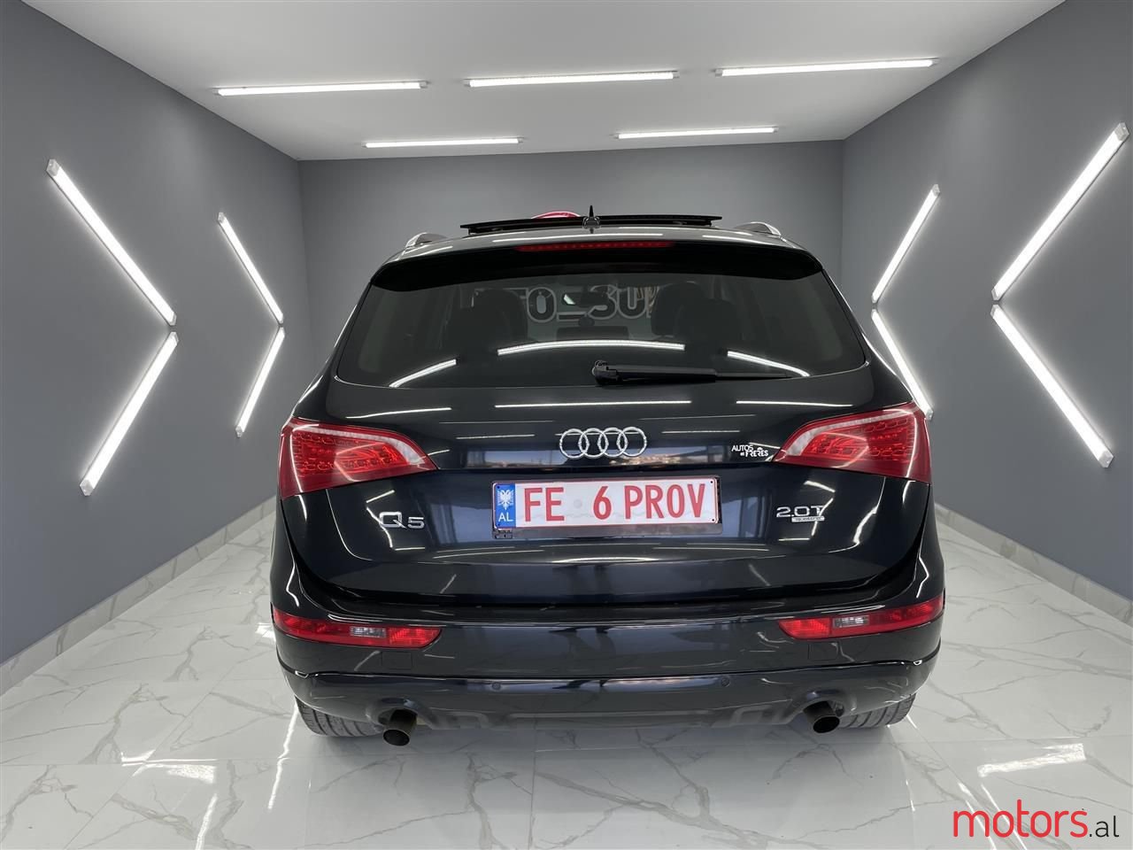 2012' Audi Q5 photo #5