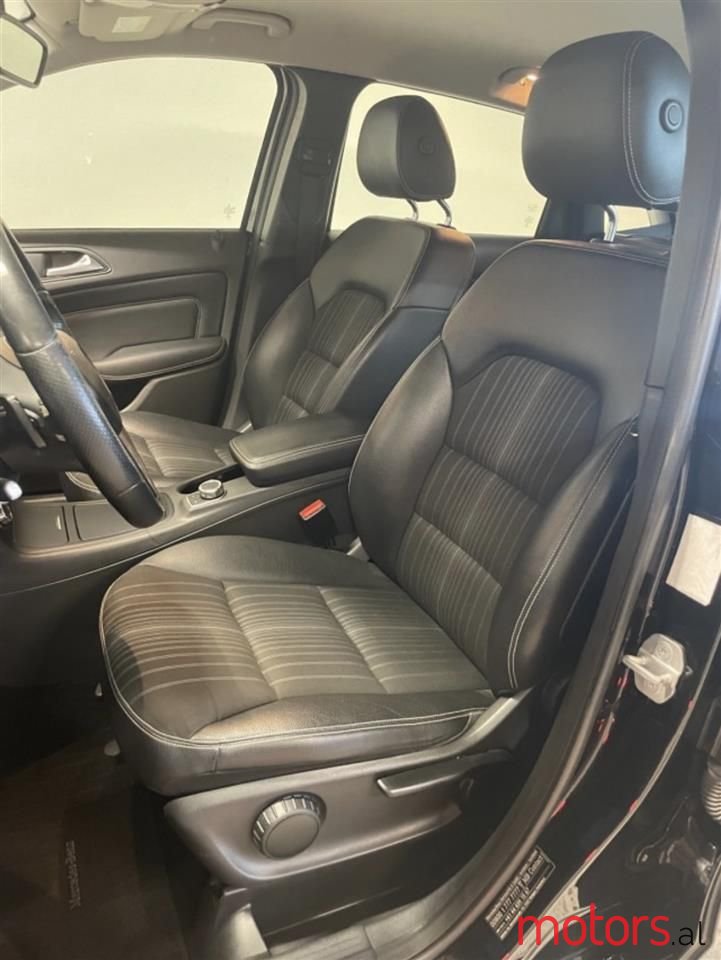 2015' Mercedes-Benz B 200 photo #2