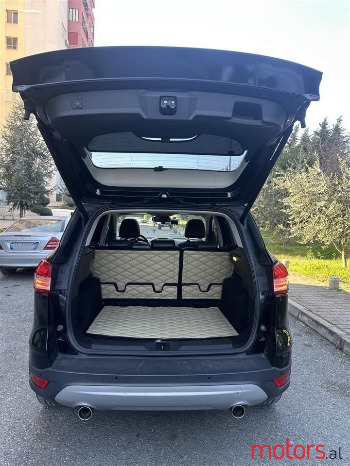 2016' Ford Kuga photo #5