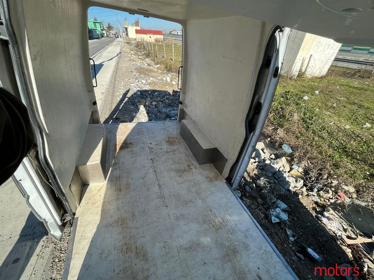 2010' Mercedes-Benz Sprinter photo #4