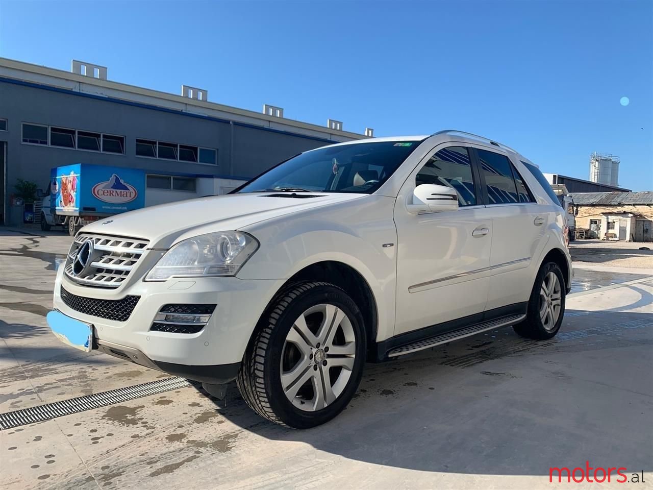 2010' Mercedes-Benz ML 350 photo #5