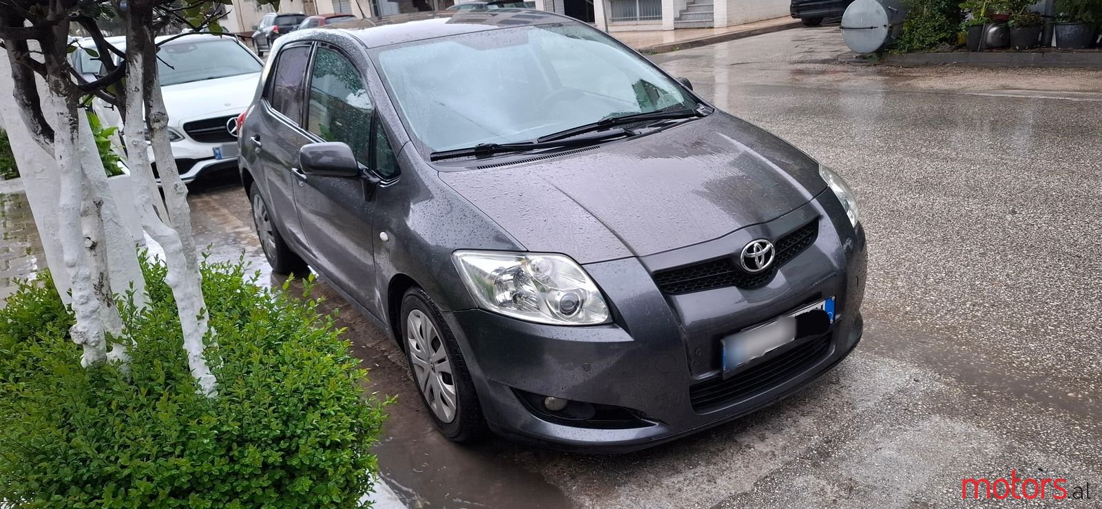 2008' Toyota Auris photo #1