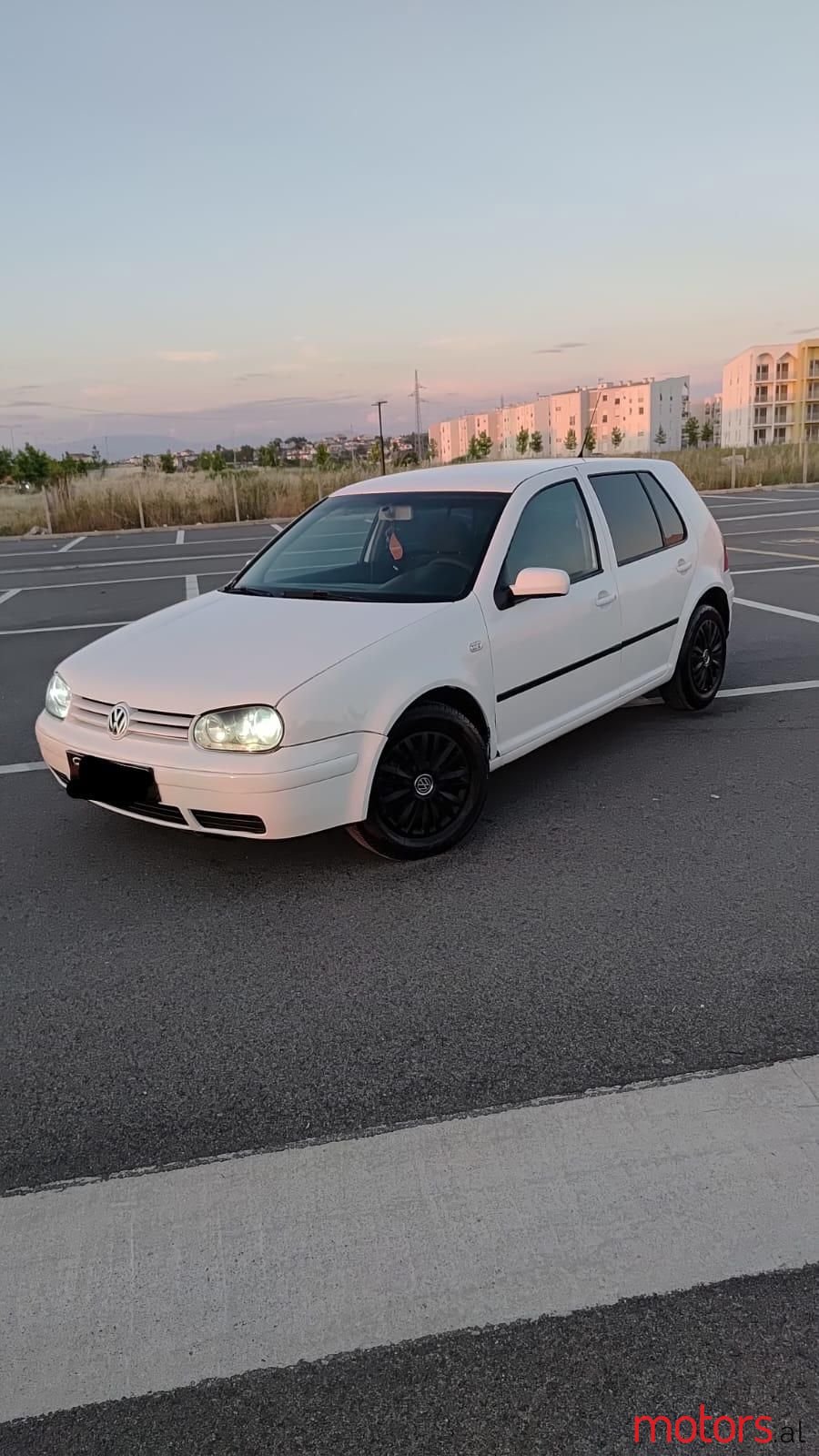 2000' Volkswagen Golf photo #4