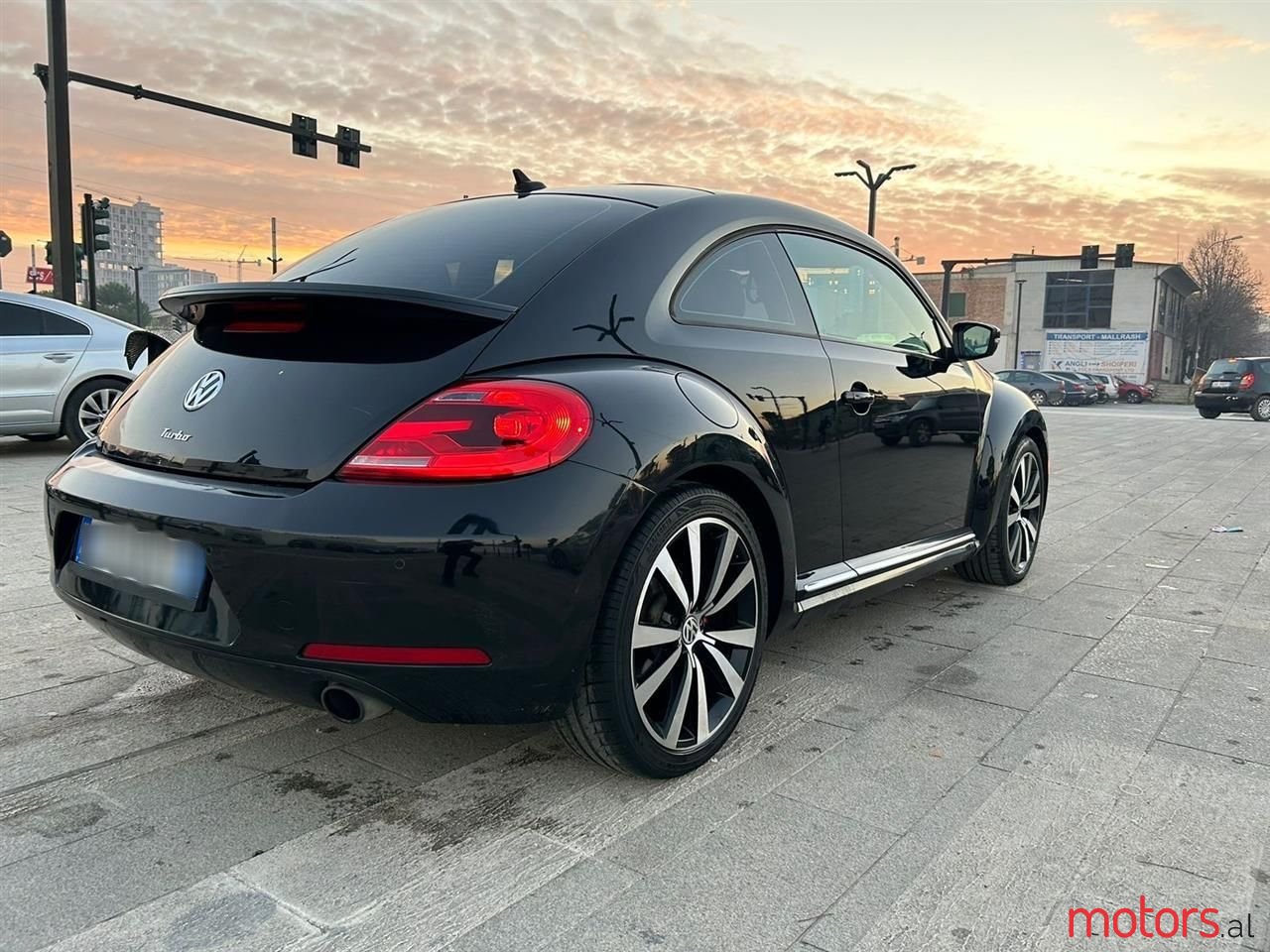 2011' Volkswagen Beetle photo #4