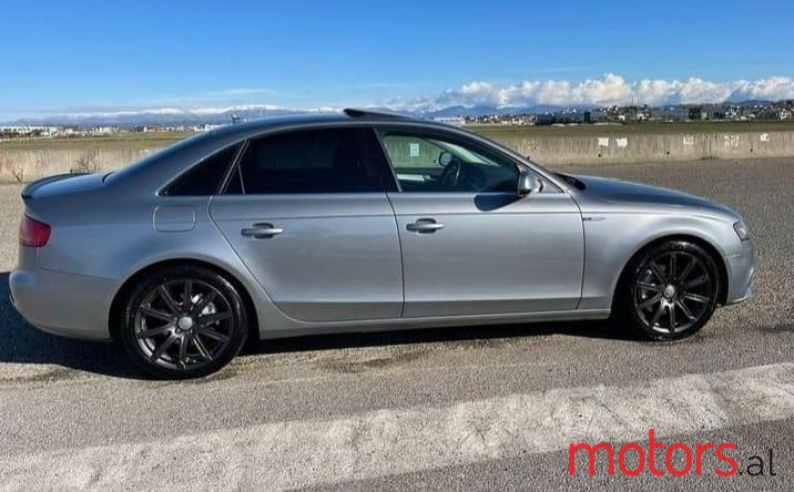 2011' Audi A4 photo #4