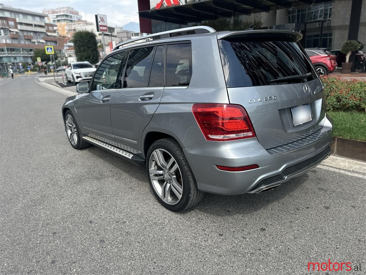 2013' Mercedes-Benz GLK 250 photo #3
