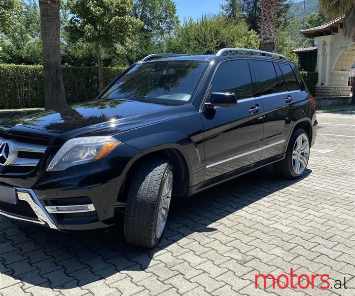 2014' Mercedes-Benz GLK 250 photo #3