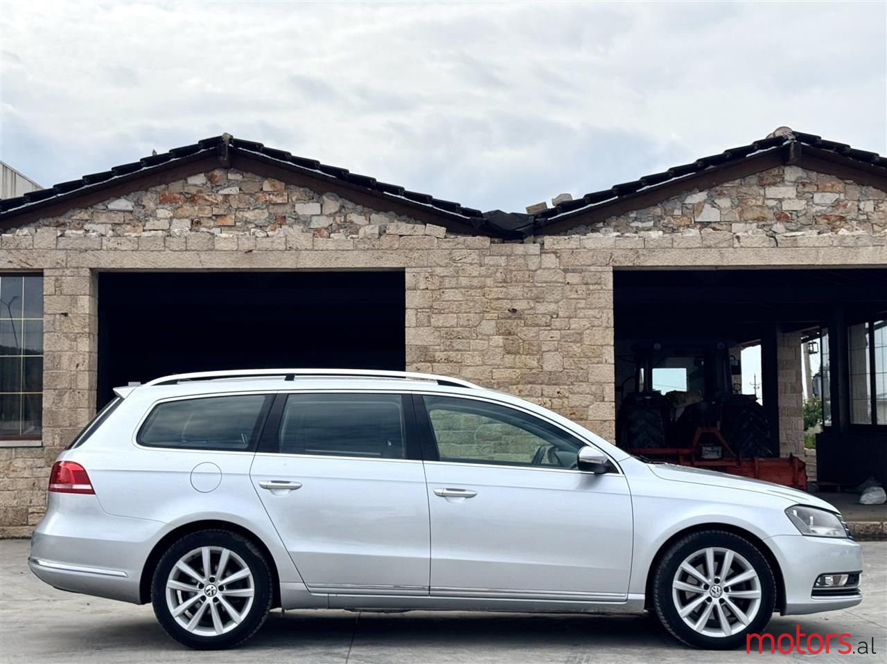 2015' Volkswagen Passat photo #6