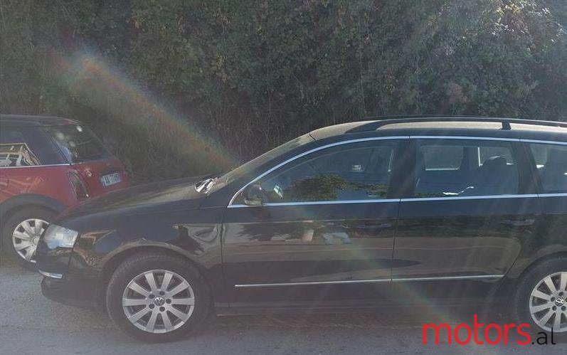 2008' Volkswagen Passat photo #1