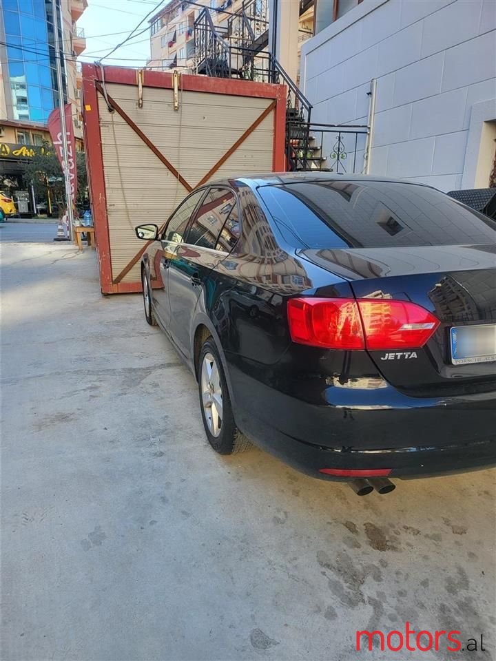 2013' Volkswagen Jetta photo #3