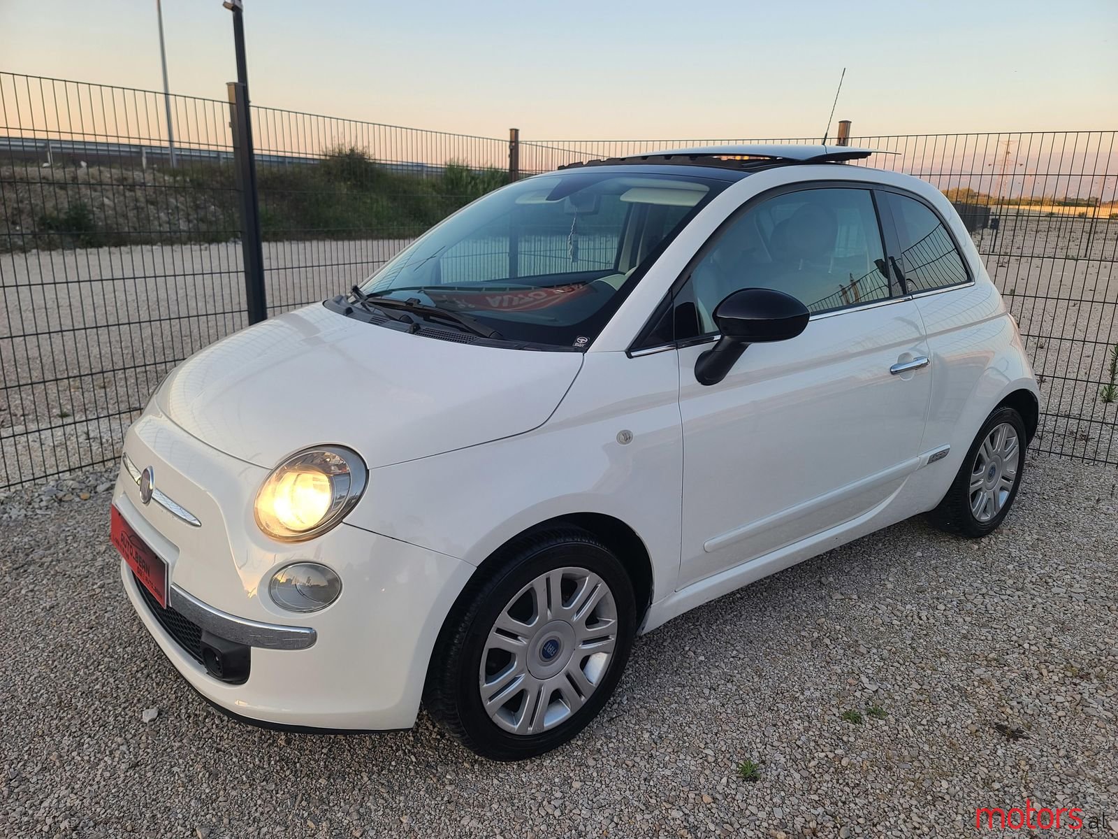 2009' Fiat 500 photo #1