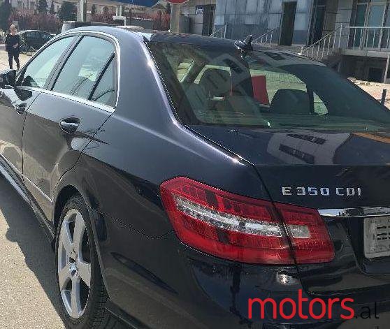 2012' Mercedes-Benz E-Class photo #1