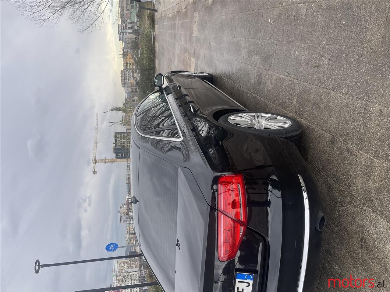 2011' Audi A8 photo #5