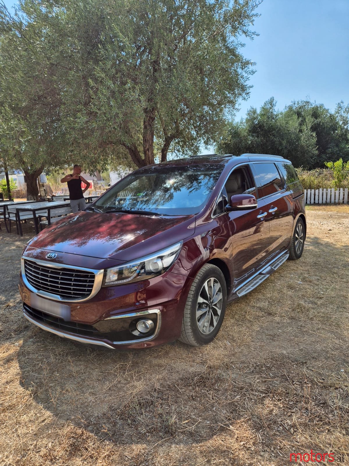 2015' Kia Carnival photo #3
