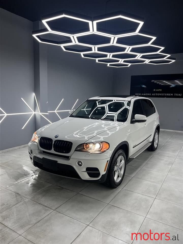 2011' BMW X5 photo #1
