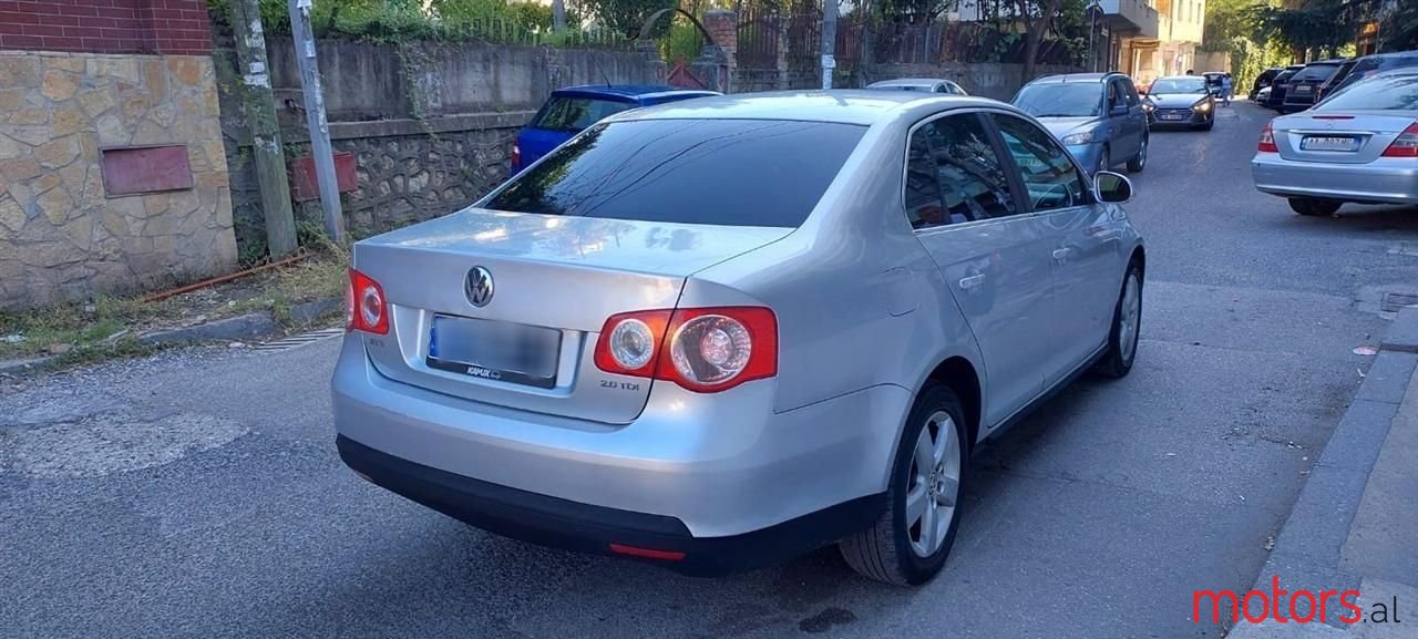 2007' Volkswagen Jetta photo #5