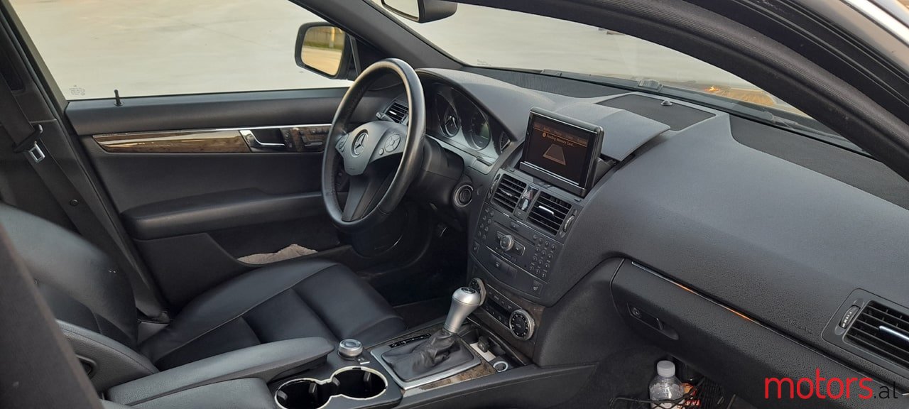 2009' Mercedes-Benz C-Class photo #5