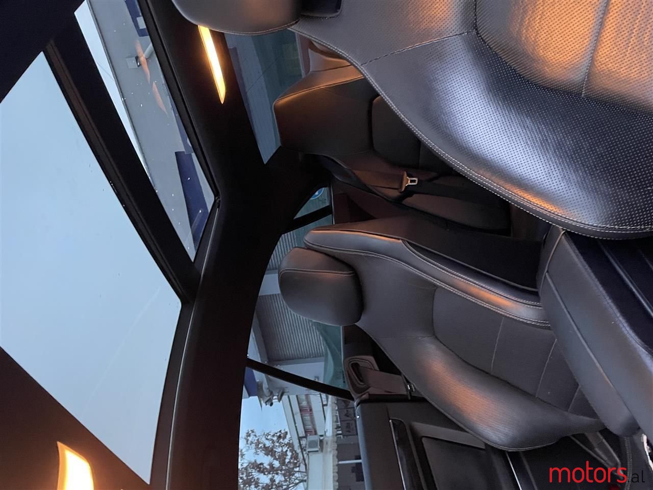 2010' Mercedes-Benz E 55 Amg photo #3