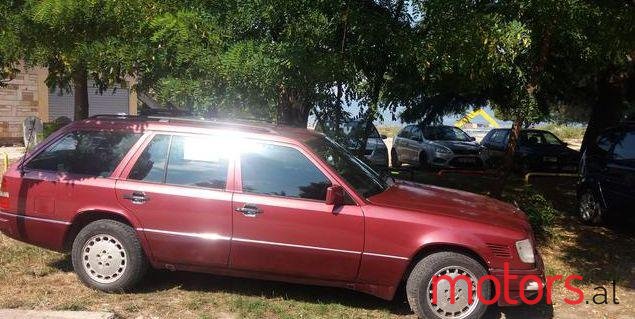 1992' Mercedes-Benz 250 photo #1